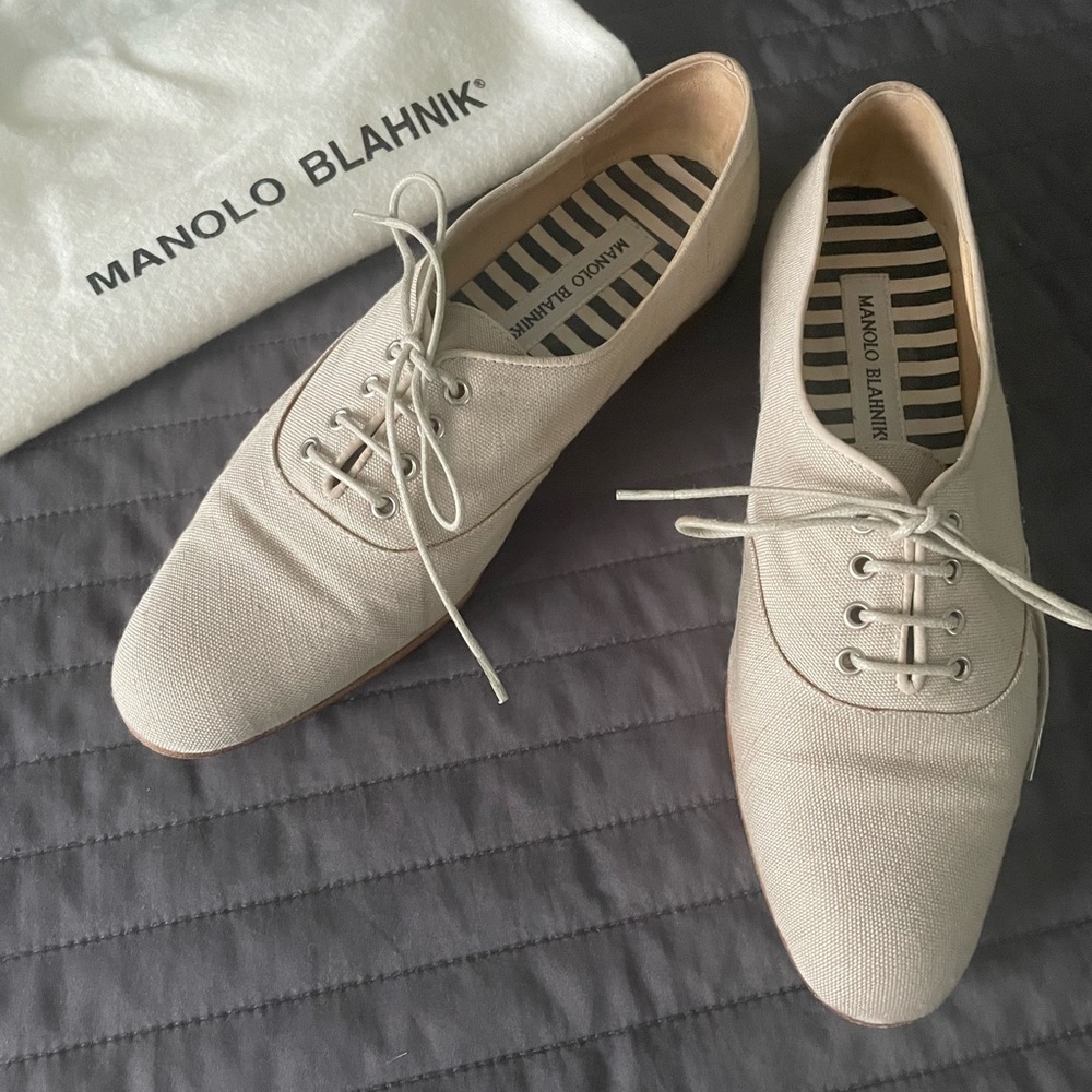 Manolo Blahnik Cream Women's Shoes